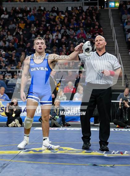 Thumbnail 3 in NYSPHSAA Division 2 Championships (FINALS 131 to 152) photogallery.