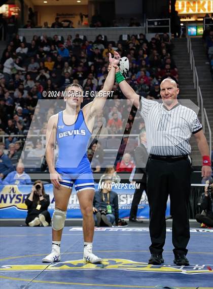Thumbnail 1 in NYSPHSAA Division 2 Championships (FINALS 131 to 152) photogallery.