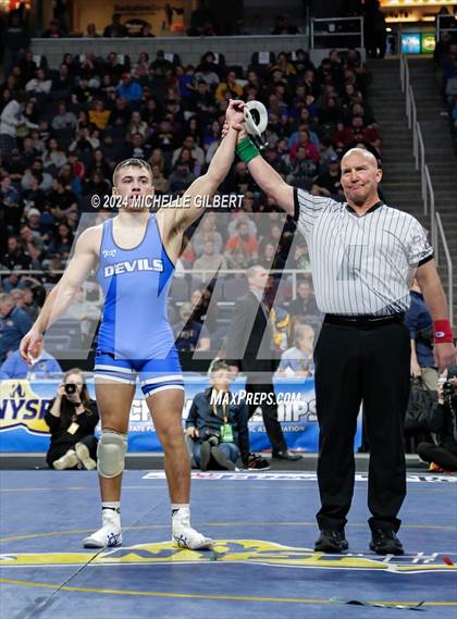 Thumbnail 2 in NYSPHSAA Division 2 Championships (FINALS 131 to 152) photogallery.