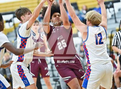Thumbnail 2 in Paul Davis Classic Day 3 Centaurus vs. Cheyenne Mountain photogallery.