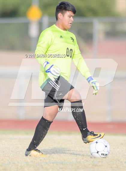 Thumbnail 2 in Coronado vs. Desert Ridge (Stephan Hopp/Anthony Solis Cactus Cup) photogallery.