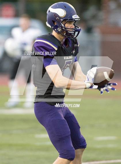 Thumbnail 2 in Sumner @ Puyallup photogallery.