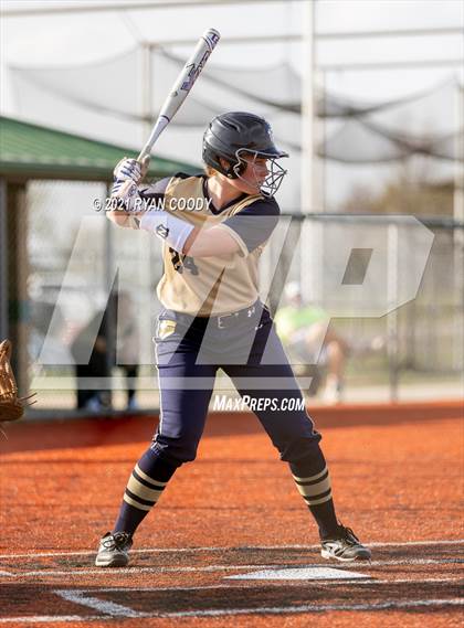 Thumbnail 3 in Aquinas @ Olathe North photogallery.