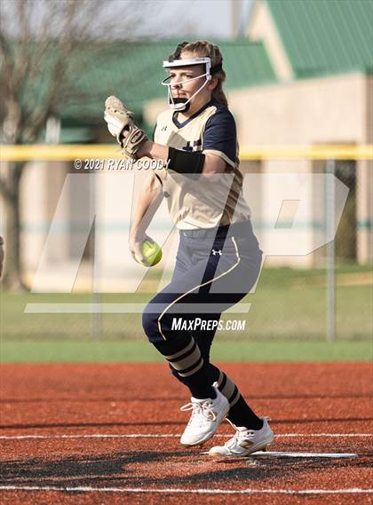 Thumbnail 3 in Aquinas @ Olathe North photogallery.