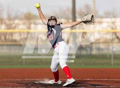 Thumbnail 2 in Aquinas @ Olathe North photogallery.