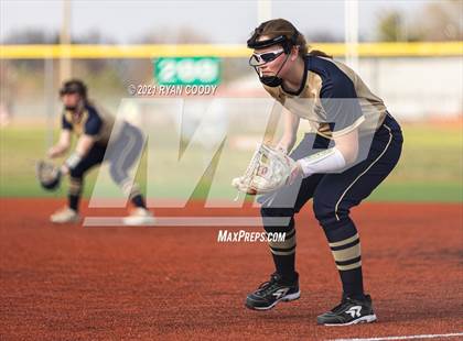 Thumbnail 3 in Aquinas @ Olathe North photogallery.