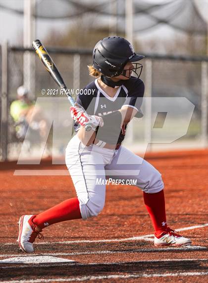Thumbnail 3 in Aquinas @ Olathe North photogallery.