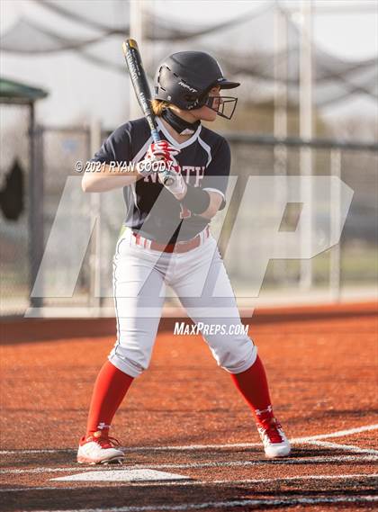 Thumbnail 1 in Aquinas @ Olathe North photogallery.