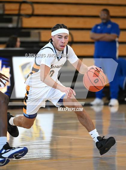 Thumbnail 3 in Grant vs. Alameda (Bishop O'Dowd Thanksgiving Showcase) photogallery.