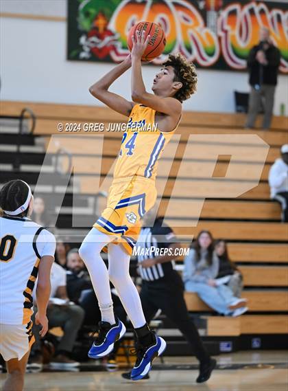 Thumbnail 3 in Grant vs. Alameda (Bishop O'Dowd Thanksgiving Showcase) photogallery.