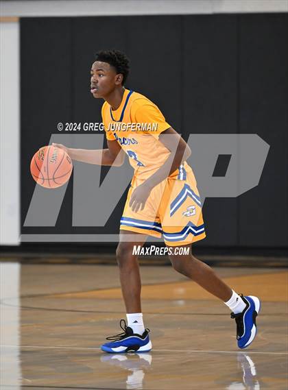 Thumbnail 3 in Grant vs. Alameda (Bishop O'Dowd Thanksgiving Showcase) photogallery.