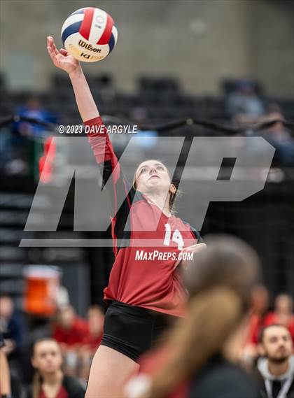 Thumbnail 3 in Maple Mountain vs. Cedar Valley (UHSAA 5A 2nd Round) photogallery.