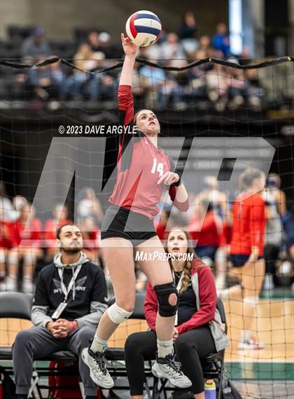Thumbnail 3 in Maple Mountain vs. Cedar Valley (UHSAA 5A 2nd Round) photogallery.