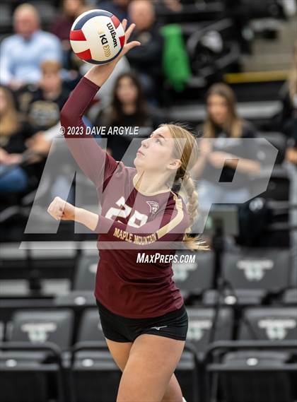 Thumbnail 2 in Maple Mountain vs. Cedar Valley (UHSAA 5A 2nd Round) photogallery.