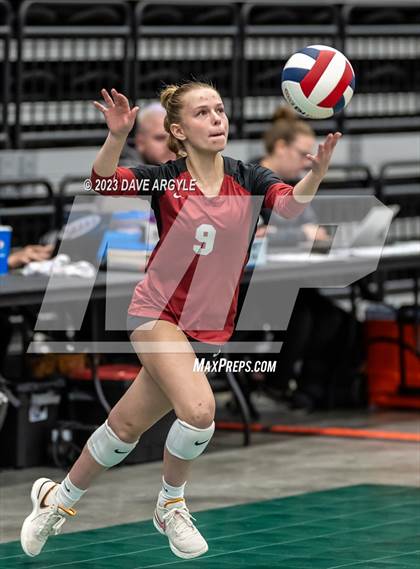 Thumbnail 3 in Maple Mountain vs. Cedar Valley (UHSAA 5A 2nd Round) photogallery.