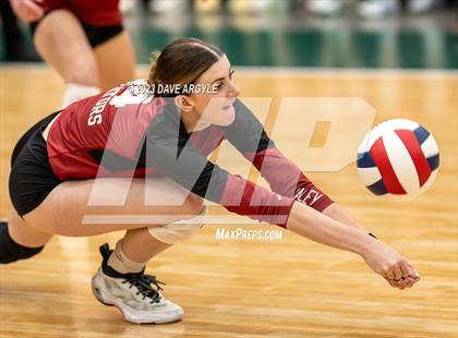 Thumbnail 1 in Maple Mountain vs. Cedar Valley (UHSAA 5A 2nd Round) photogallery.