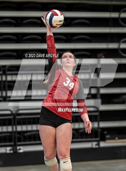 Thumbnail 1 in Maple Mountain vs. Cedar Valley (UHSAA 5A 2nd Round) photogallery.