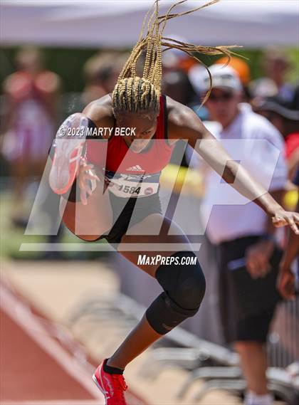 Thumbnail 1 in Class 4 Triple Jump (MSHSAA State Championship) photogallery.