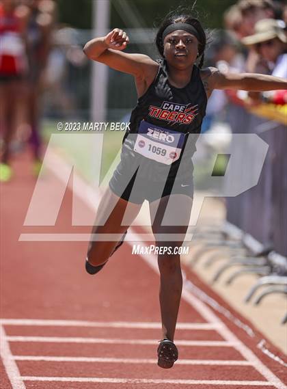 Thumbnail 3 in Class 4 Triple Jump (MSHSAA State Championship) photogallery.