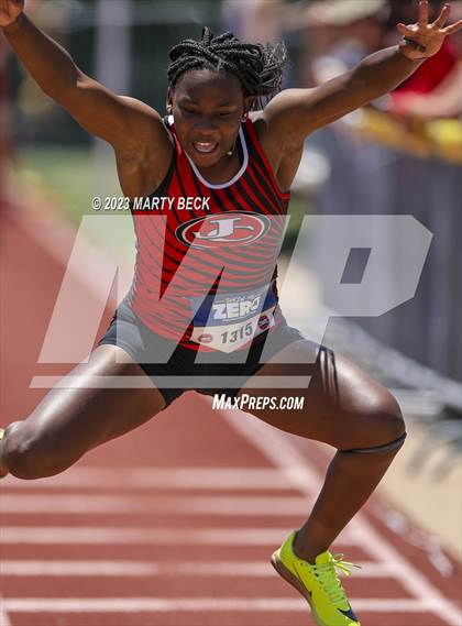 Thumbnail 2 in Class 4 Triple Jump (MSHSAA State Championship) photogallery.