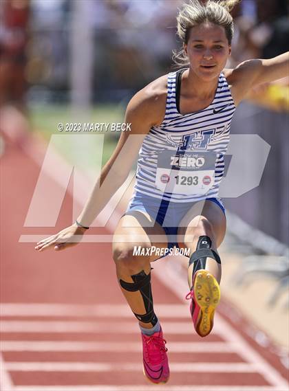Thumbnail 2 in Class 4 Triple Jump (MSHSAA State Championship) photogallery.