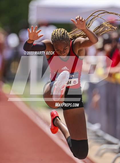 Thumbnail 1 in Class 4 Triple Jump (MSHSAA State Championship) photogallery.