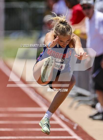 Thumbnail 1 in Class 4 Triple Jump (MSHSAA State Championship) photogallery.