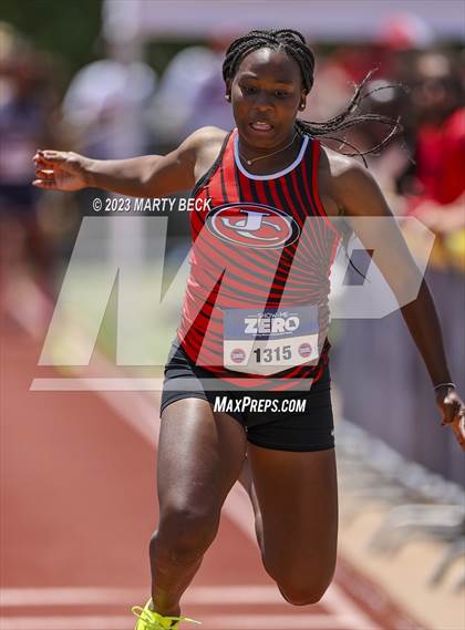 Thumbnail 1 in Class 4 Triple Jump (MSHSAA State Championship) photogallery.