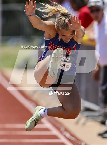 Thumbnail 2 in Class 4 Triple Jump (MSHSAA State Championship) photogallery.