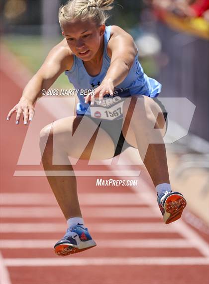 Thumbnail 3 in Class 4 Triple Jump (MSHSAA State Championship) photogallery.