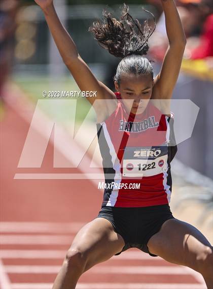 Thumbnail 3 in Class 4 Triple Jump (MSHSAA State Championship) photogallery.