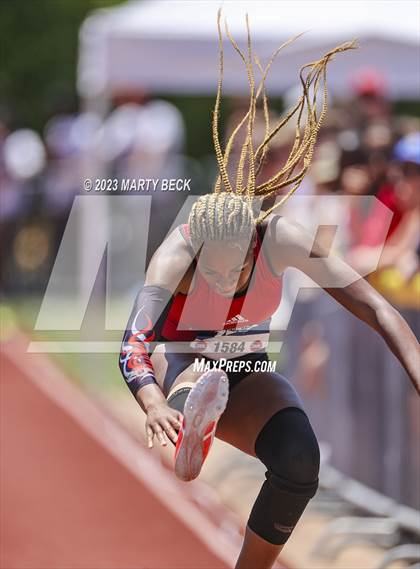 Thumbnail 2 in Class 4 Triple Jump (MSHSAA State Championship) photogallery.