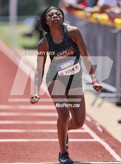 Thumbnail 1 in Class 4 Triple Jump (MSHSAA State Championship) photogallery.
