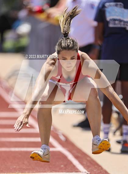 Thumbnail 3 in Class 4 Triple Jump (MSHSAA State Championship) photogallery.