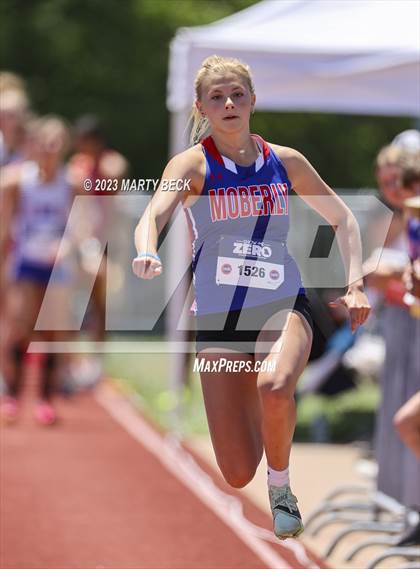 Thumbnail 3 in Class 4 Triple Jump (MSHSAA State Championship) photogallery.