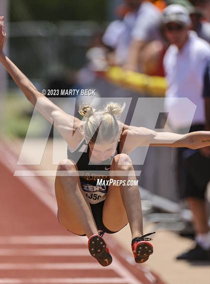 Thumbnail 2 in Class 4 Triple Jump (MSHSAA State Championship) photogallery.