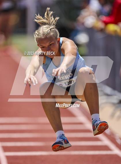 Thumbnail 3 in Class 4 Triple Jump (MSHSAA State Championship) photogallery.