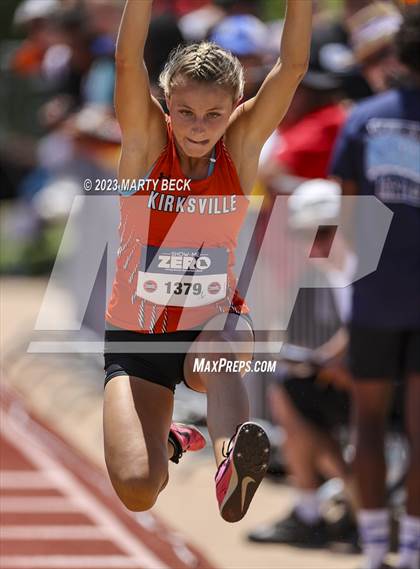 Thumbnail 2 in Class 4 Triple Jump (MSHSAA State Championship) photogallery.