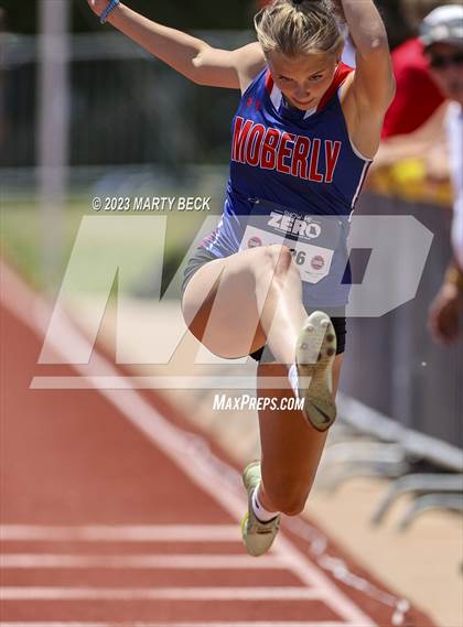 Thumbnail 1 in Class 4 Triple Jump (MSHSAA State Championship) photogallery.