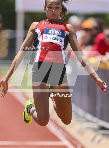 Thumbnail 1 in Class 4 Triple Jump (MSHSAA State Championship) photogallery.