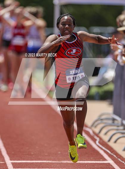 Thumbnail 1 in Class 4 Triple Jump (MSHSAA State Championship) photogallery.