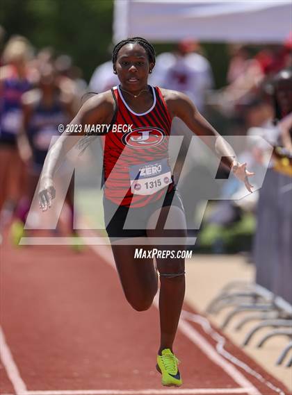 Thumbnail 3 in Class 4 Triple Jump (MSHSAA State Championship) photogallery.
