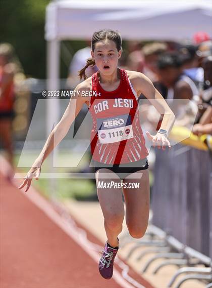 Thumbnail 3 in Class 4 Triple Jump (MSHSAA State Championship) photogallery.