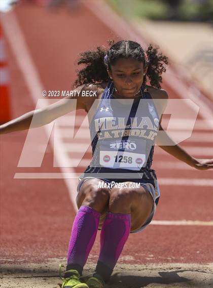 Thumbnail 2 in Class 4 Triple Jump (MSHSAA State Championship) photogallery.