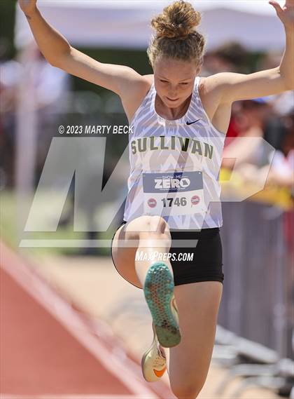 Thumbnail 2 in Class 4 Triple Jump (MSHSAA State Championship) photogallery.