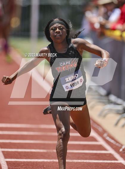 Thumbnail 1 in Class 4 Triple Jump (MSHSAA State Championship) photogallery.