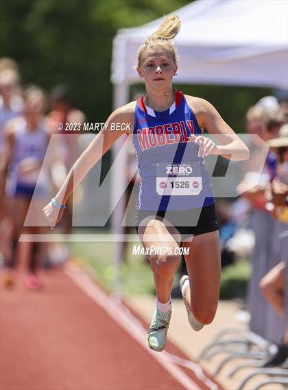 Thumbnail 1 in Class 4 Triple Jump (MSHSAA State Championship) photogallery.