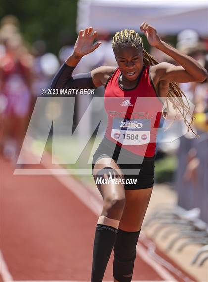 Thumbnail 1 in Class 4 Triple Jump (MSHSAA State Championship) photogallery.