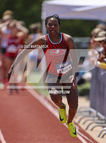 Thumbnail 1 in Class 4 Triple Jump (MSHSAA State Championship) photogallery.