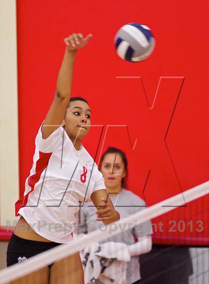 Thumbnail 3 in Great Oak @ Mater Dei (CIF SS 1AA Semifinal) photogallery.